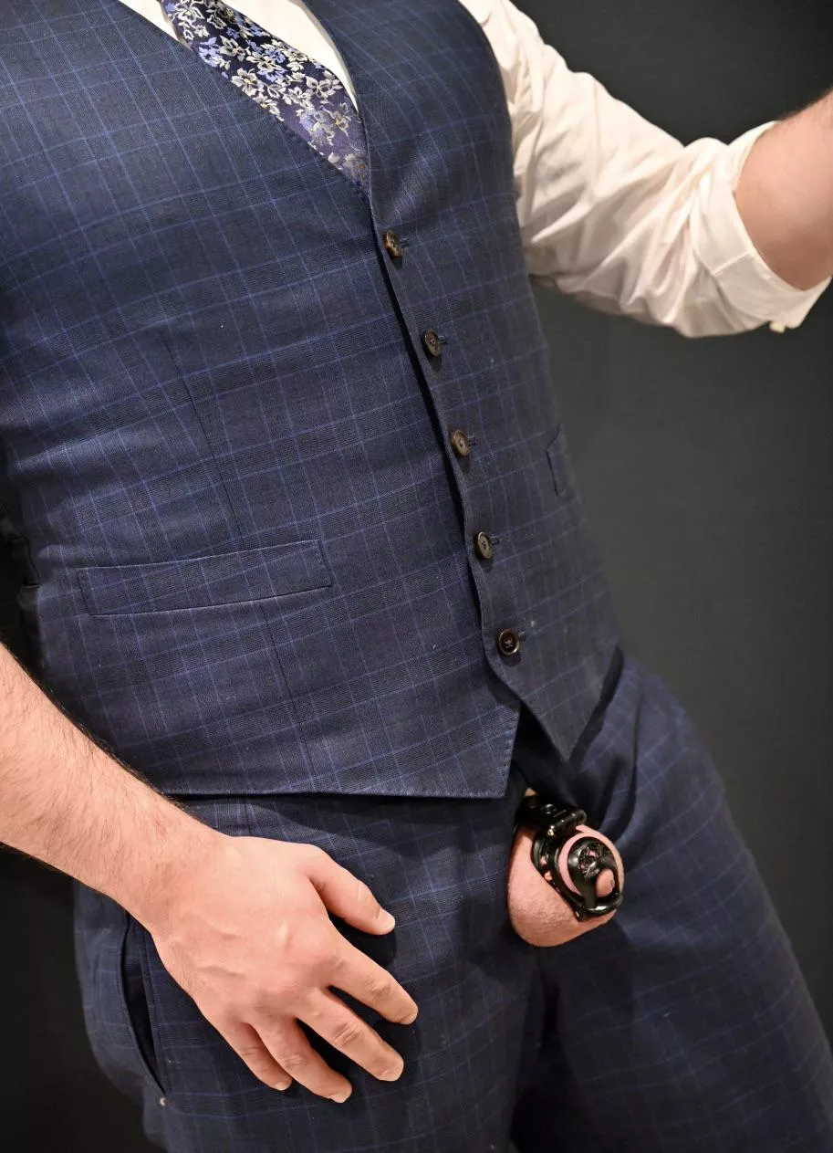 [buy] 31 [M4F] looking for Texas-based keyholder for Locktober