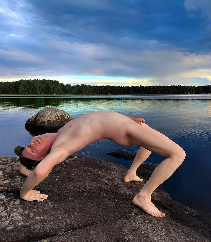 Good morning time for a stretch