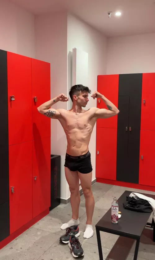 Gotta hit the gym😋