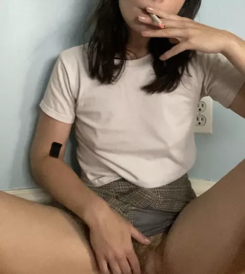 horny smokeslut 🚬