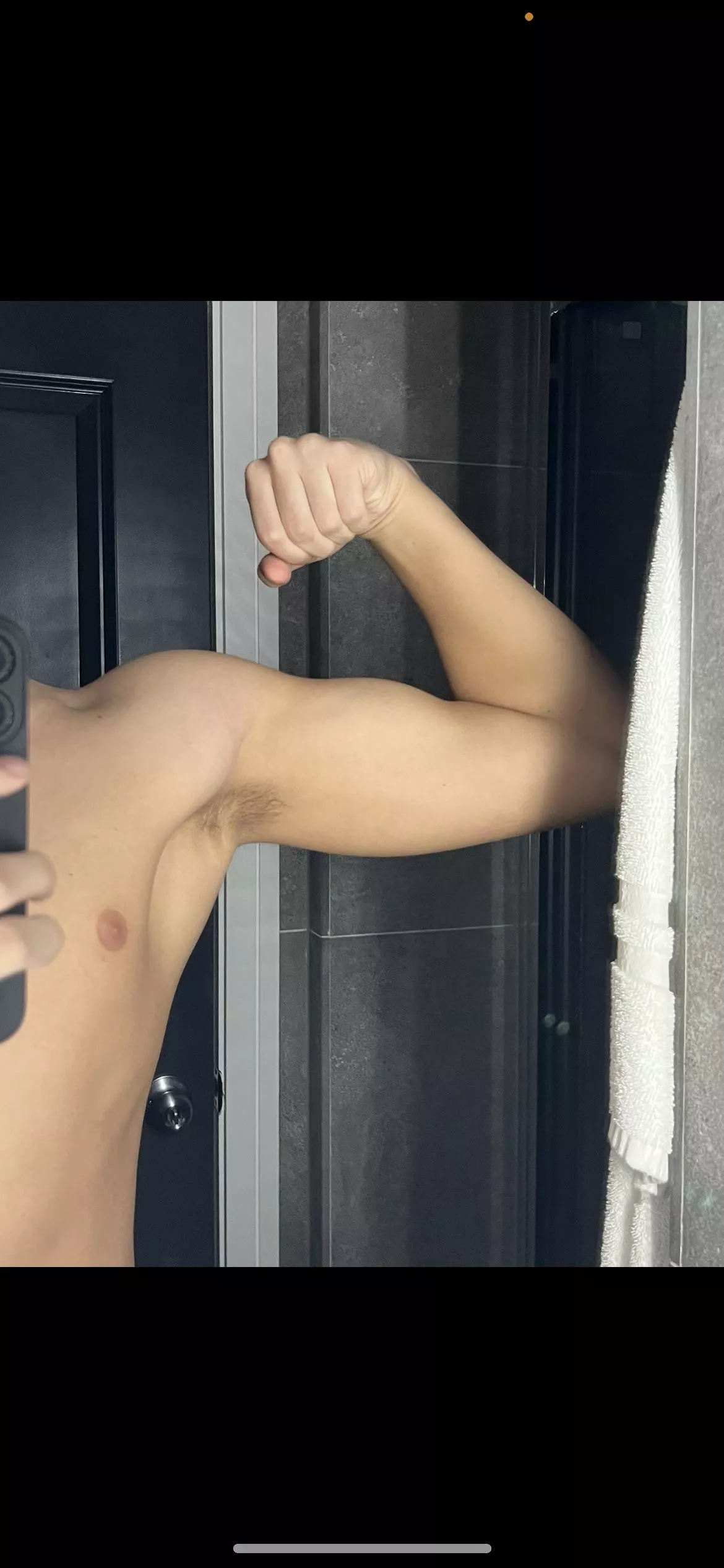 I wish I had hairier armpits (18)