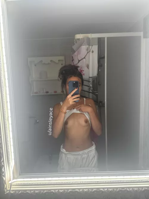 My perky tiny tits🙈