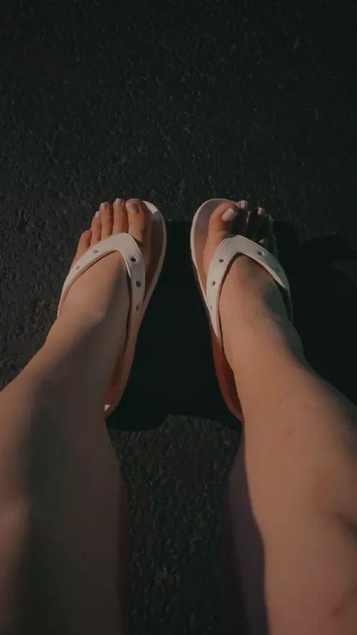 My post show feet are very sore and tired 😮‍💨 🩷