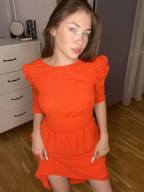 No bra needed with this dress