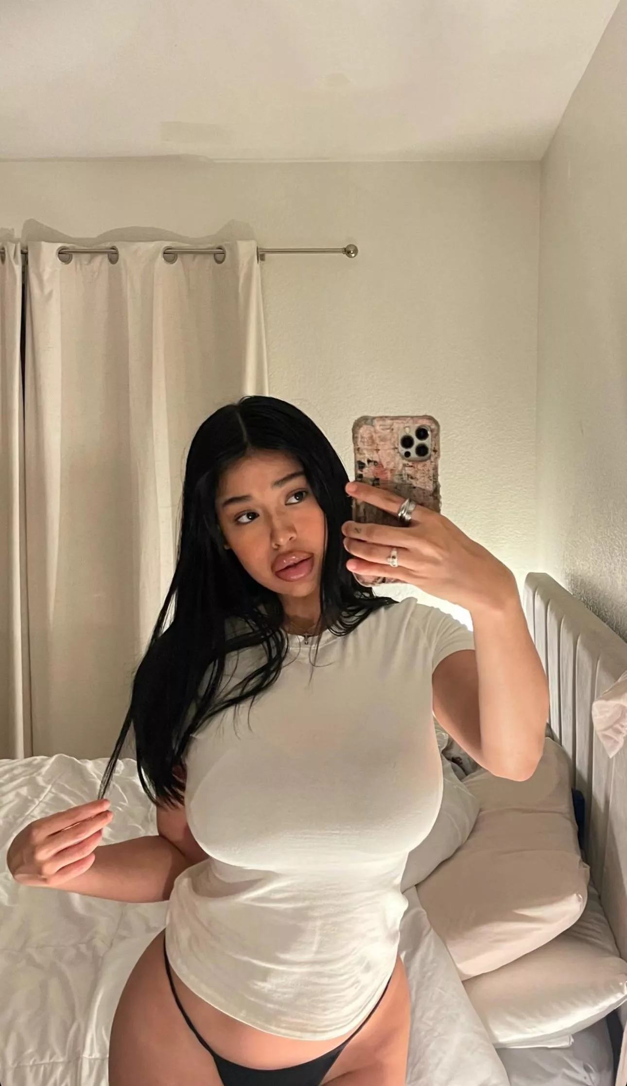 White tee