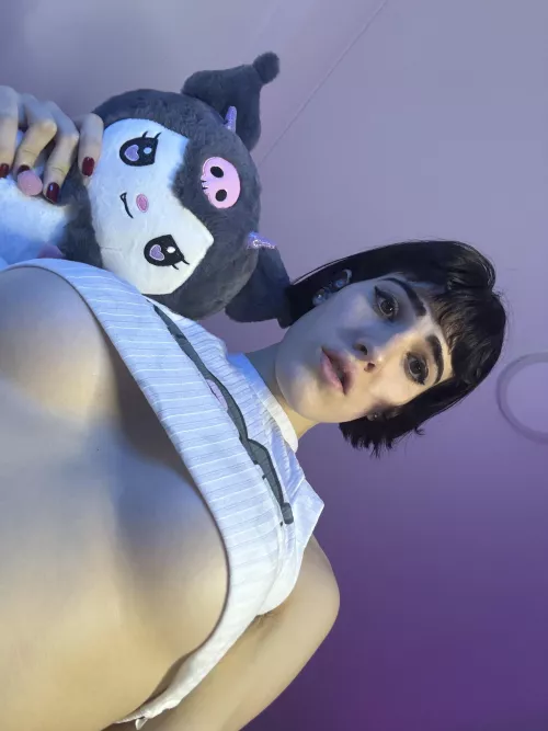 Would you let a pretty transgirl cum inside you?
