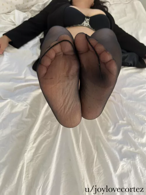 Ya, you're gonna suck your teacher's toes