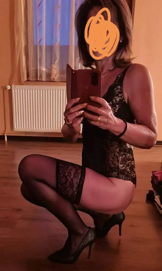 53y old wife 