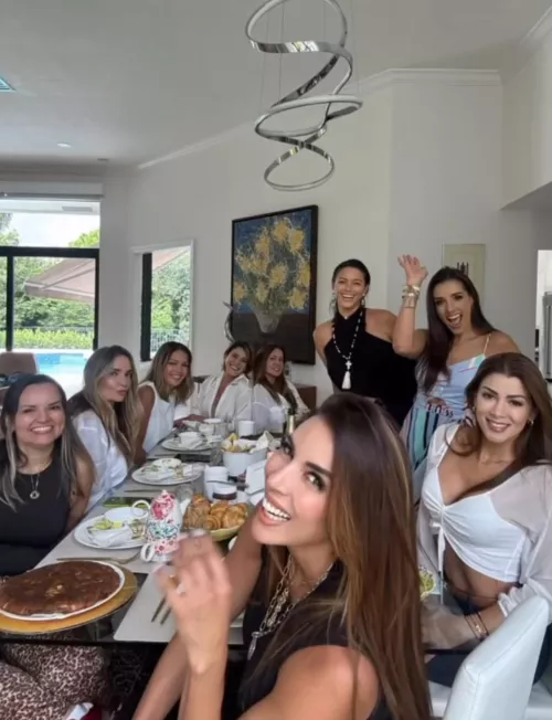 Hot Latinas MILFs Miami Style 