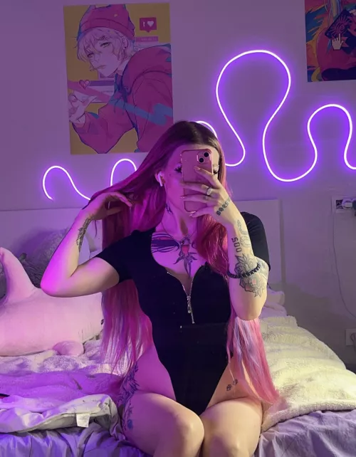 I bought a new bodysuit, how do you like my update