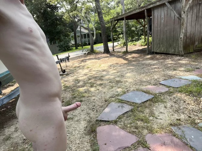 Oh hey 👋🏻! Wanna play tag with me 😏😉