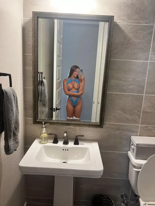 Seducing you with my tan lines..