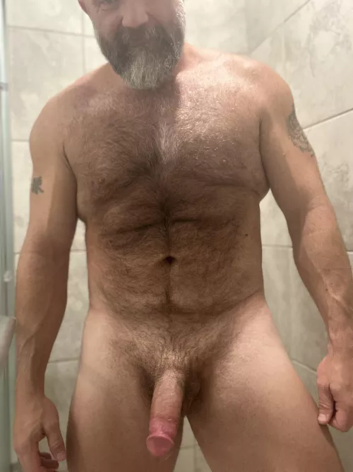 [44] One steamy daddy