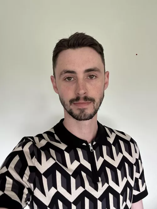 Bought myself a funky new polo 👕 