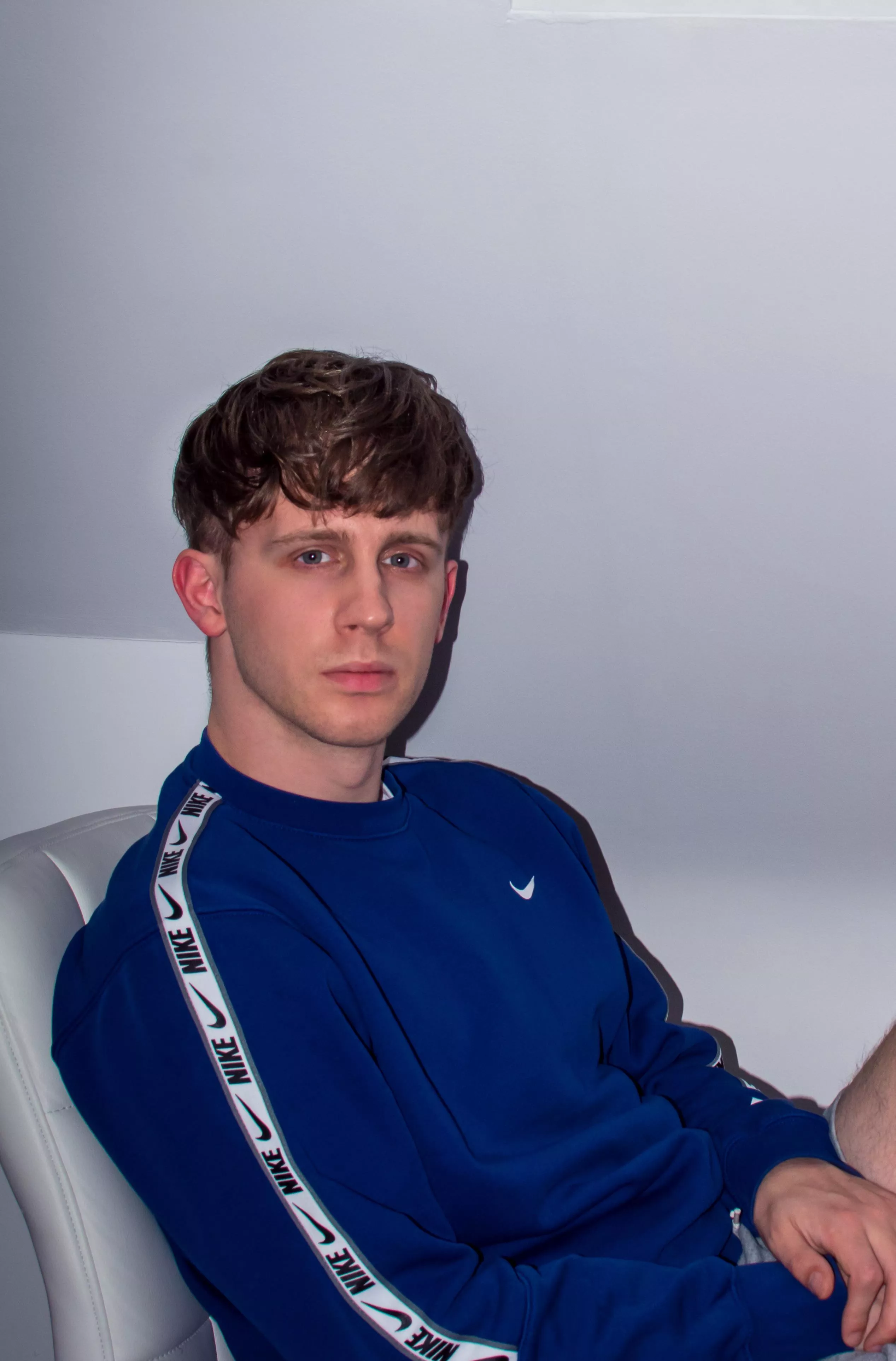 Hey, looking for friends and can verify!