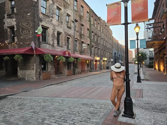 Hostess of the South