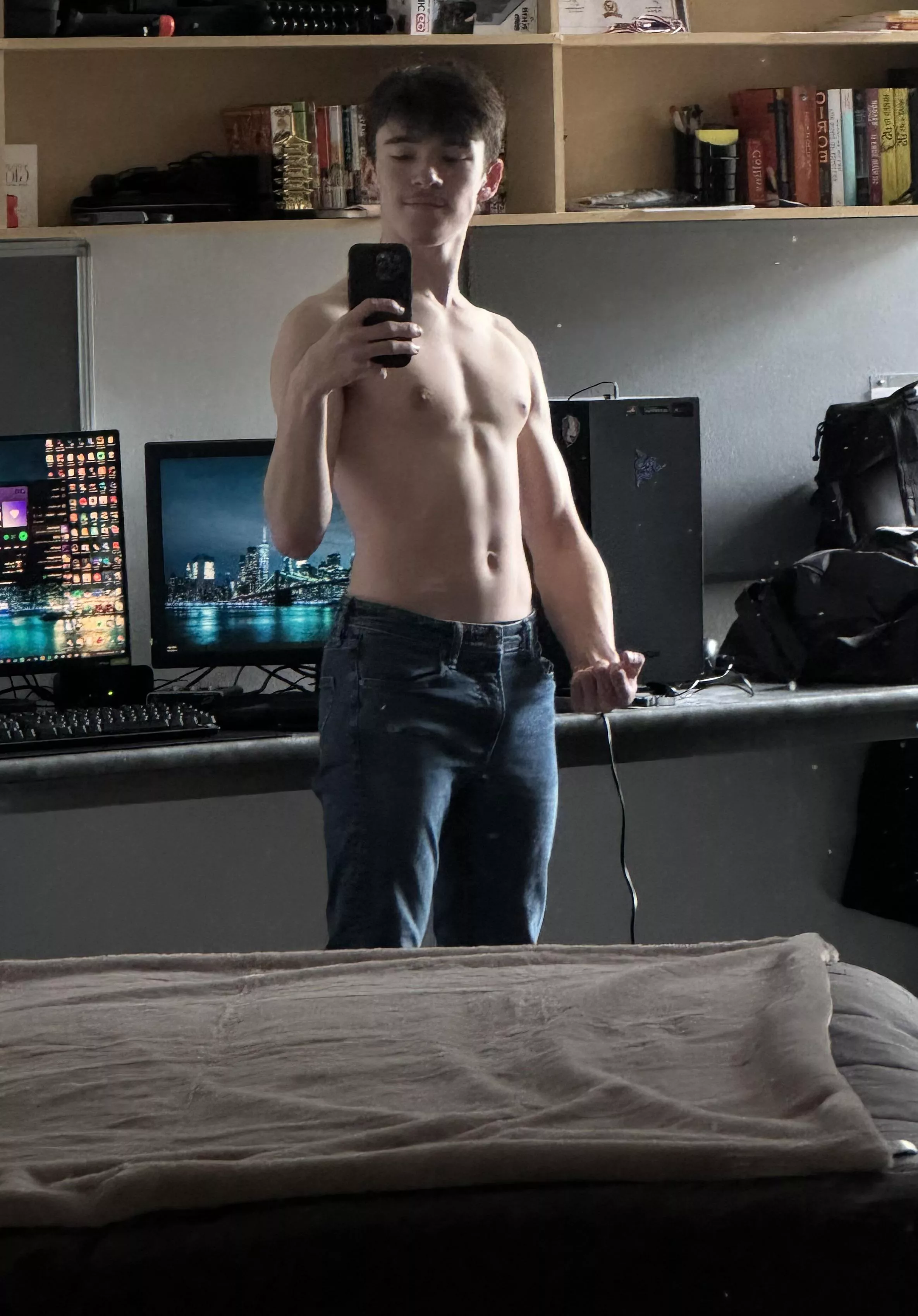 I’m proud of you! hope you’re having a great day <3 I’m proud of you! hope you’re having a great day <3