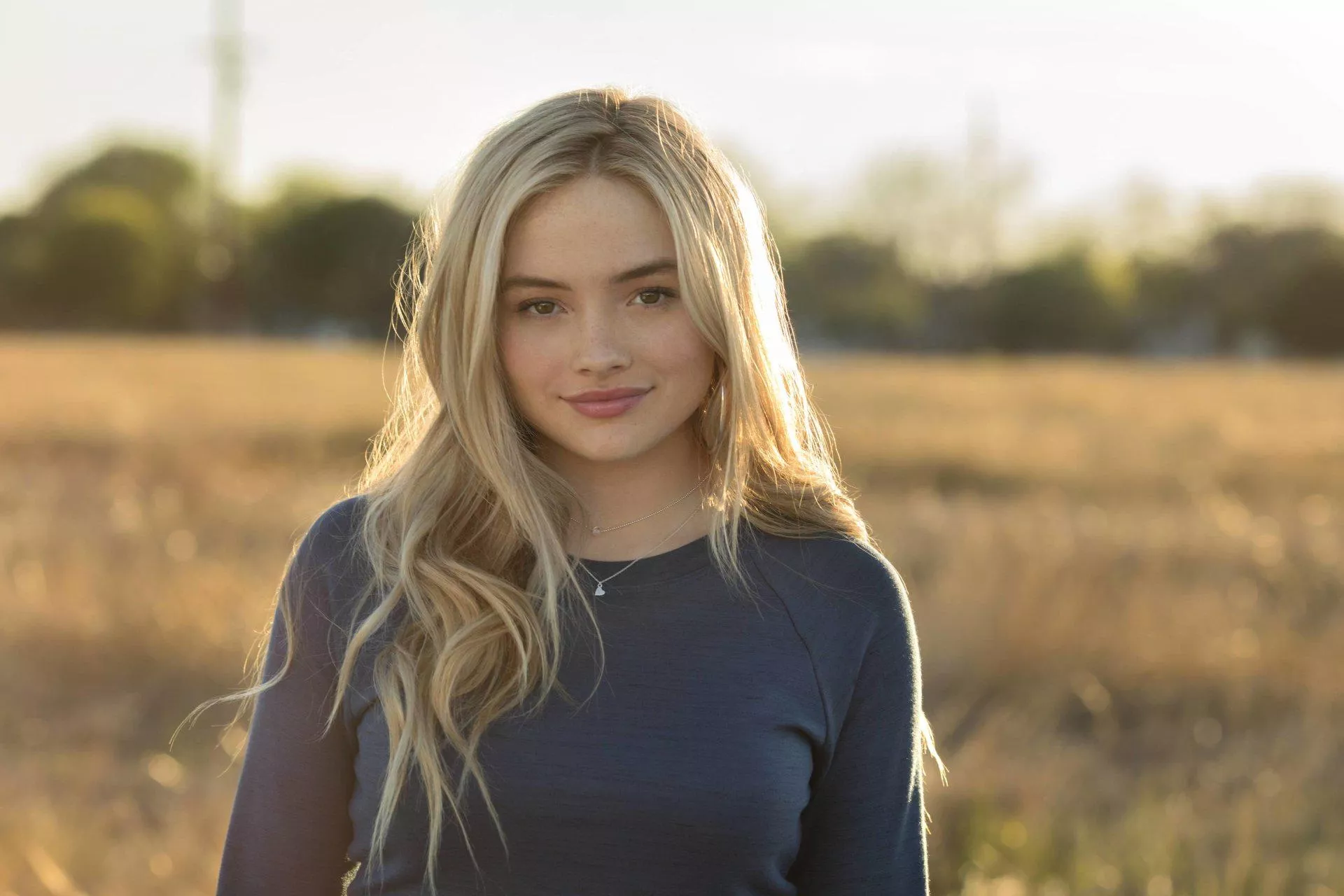 Natalie Alyn Lind 