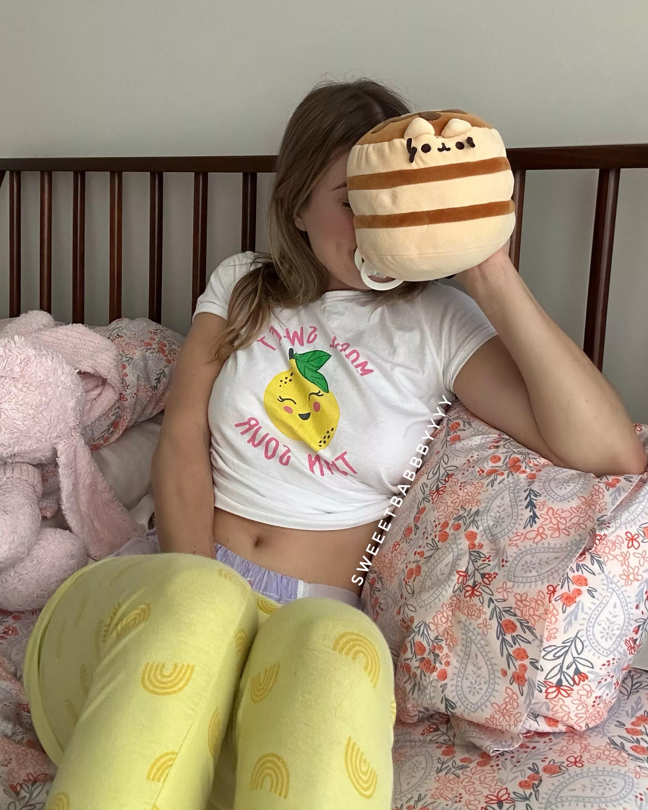 Pancakey cat told me my shirt says more sweet than sour and I feel like dat describes lil me well๐๐๐ฏ Pancakey cat told me my shirt says more sweet than sour and I feel like dat describes lil me well๐๐๐ฏ