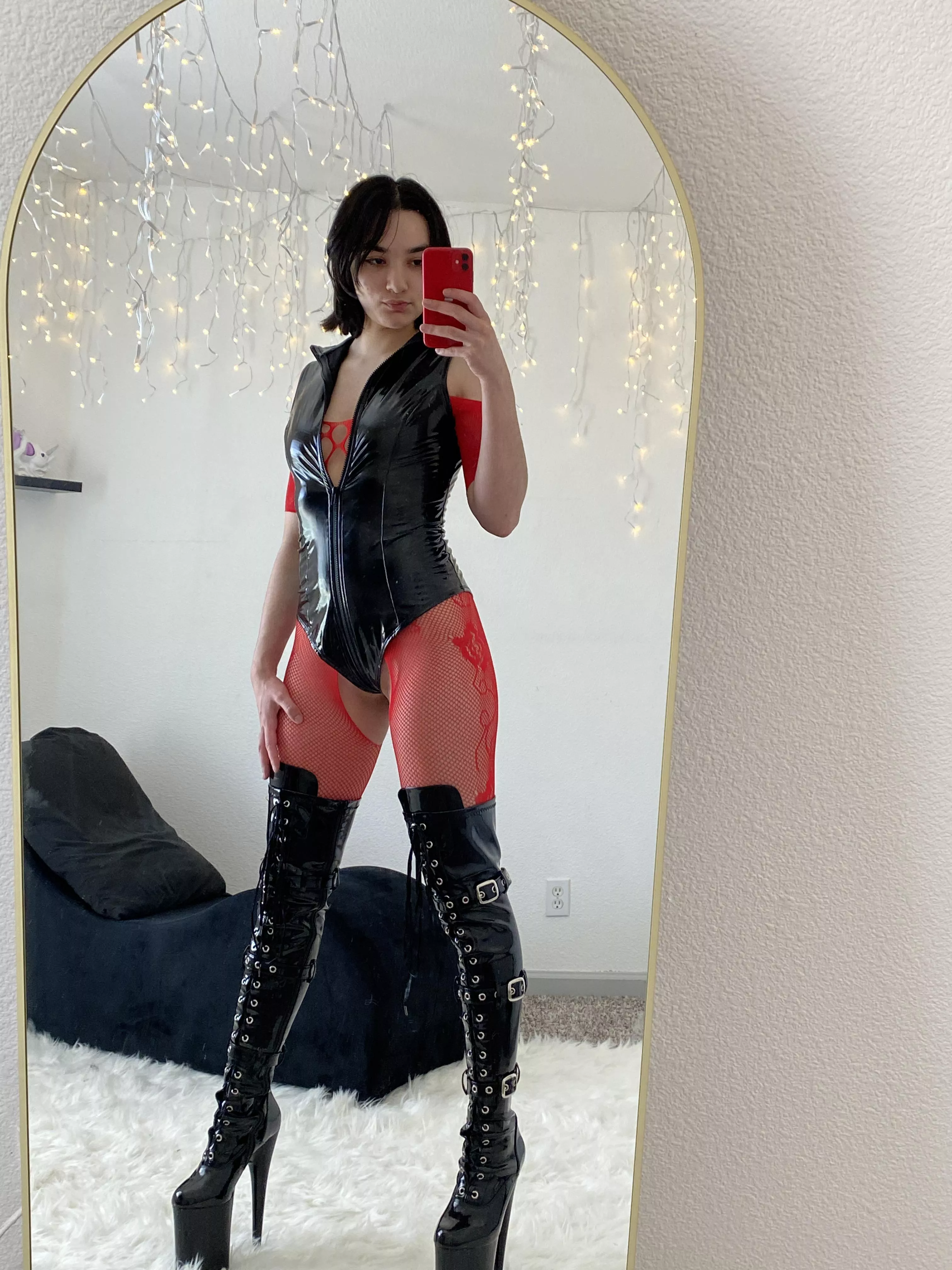 Thigh highs are the way🙌🏼