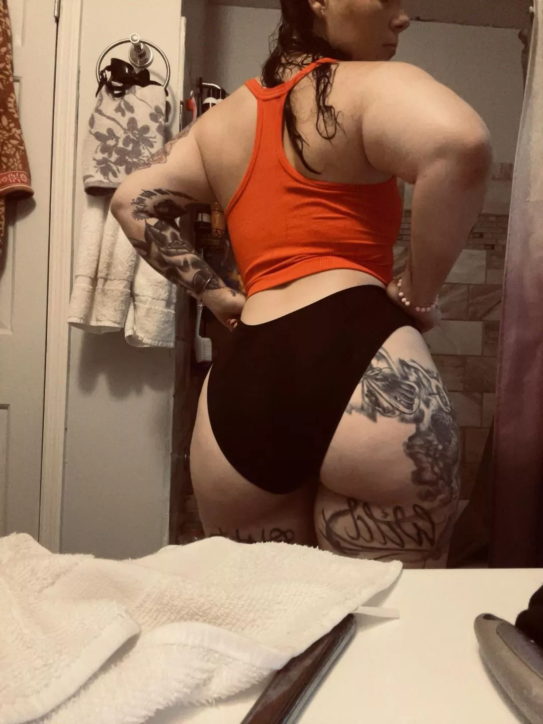 Who’s online? I’m really horny 