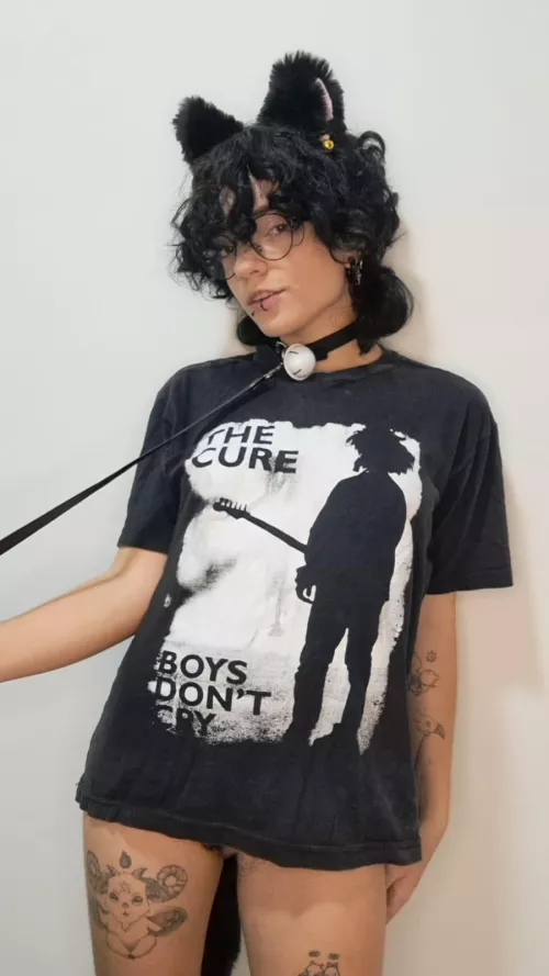 [21] it's not friday babe but are u in love? ❤️‍🔥😺