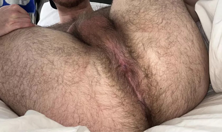 24 Can daddy fuck my hairy virgin hole? 🥺