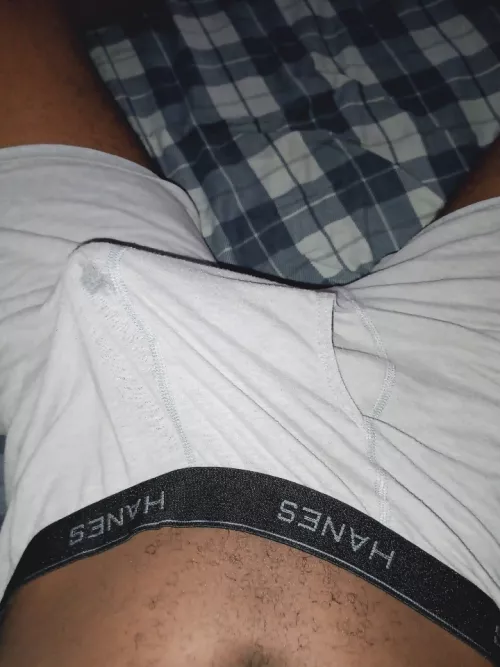 Any guys like chatting about Underwear? Sagging, different colors, patterns, design's, brands?Let's go Bros 😈