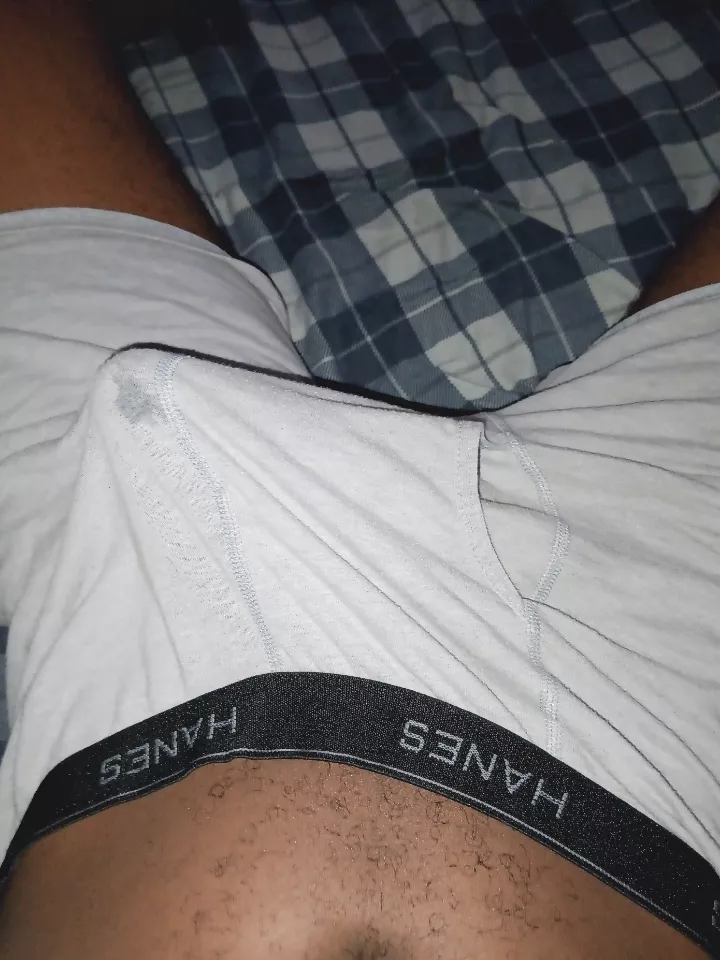 Any guys like chatting about Underwear? Sagging, different colors, patterns, design's, brands?Let's go Bros 😈