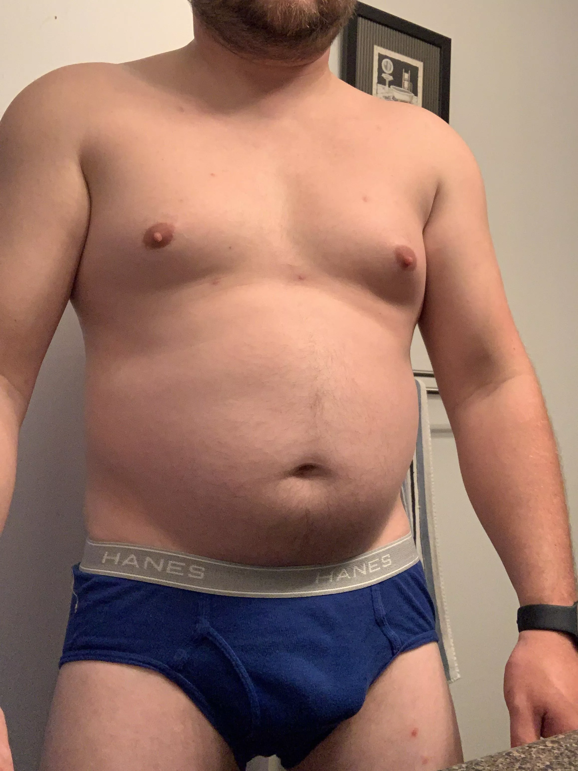 Happy Sunday men. Who’s coming over?