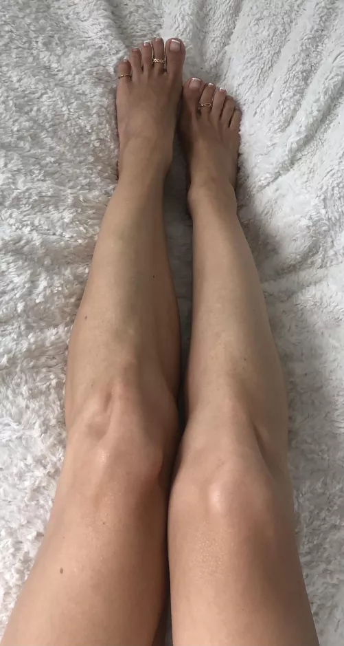 I haven't posted pictures with toe rings in a long time