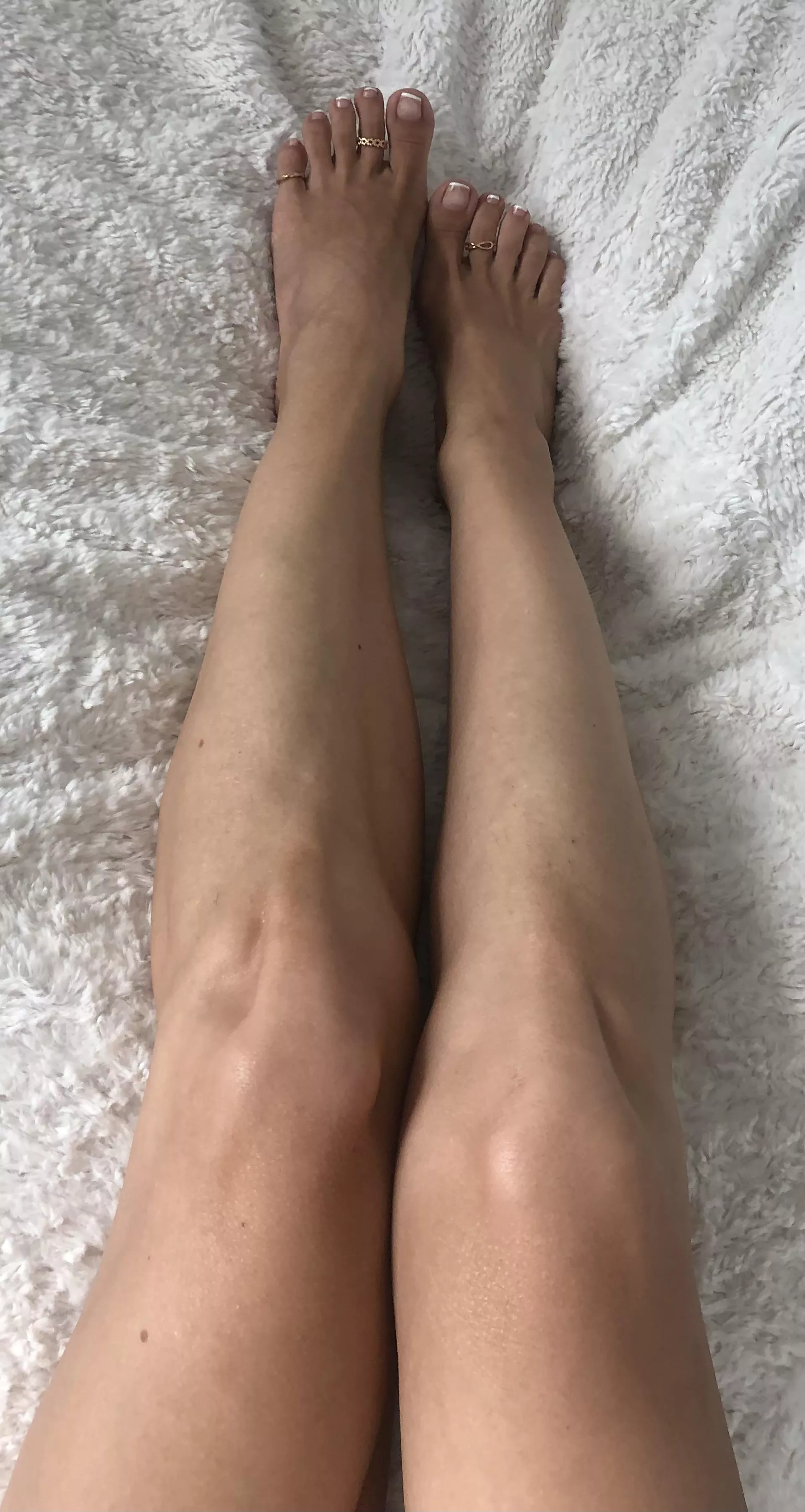 I haven't posted pictures with toe rings in a long time