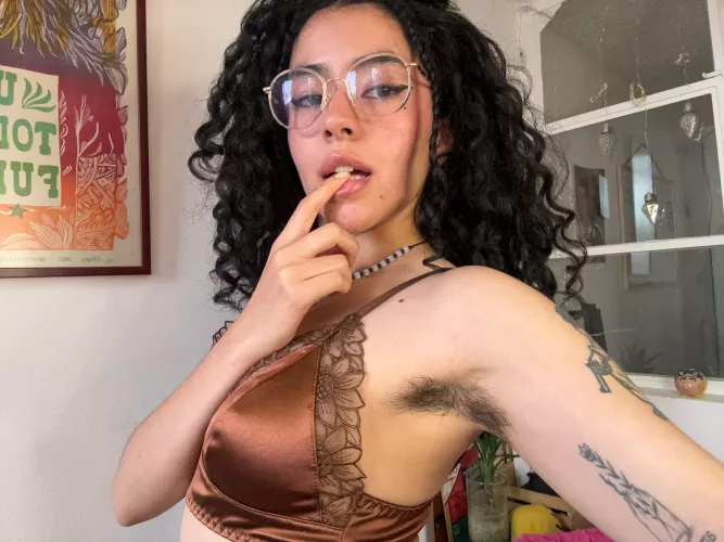 my armpits are one of my most feminine aspects, what do you think?