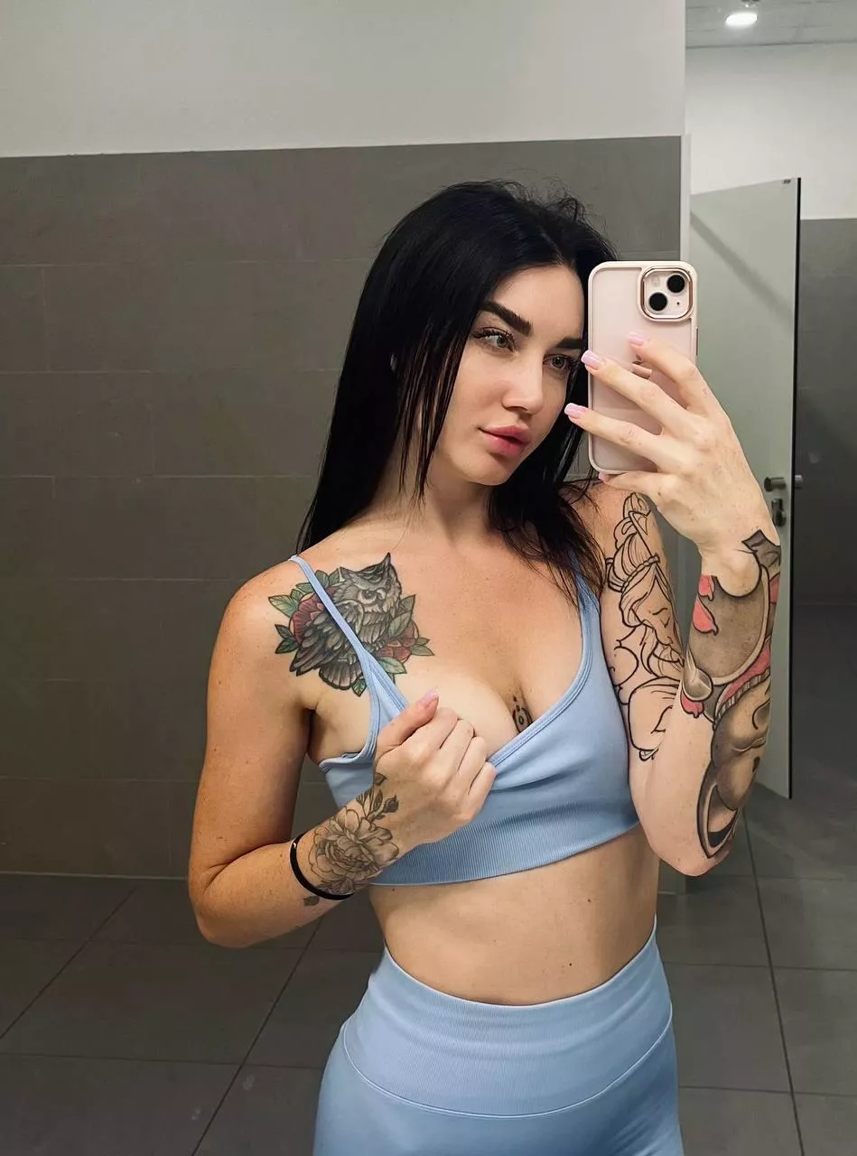 My B cups so comfortable in sport bra))