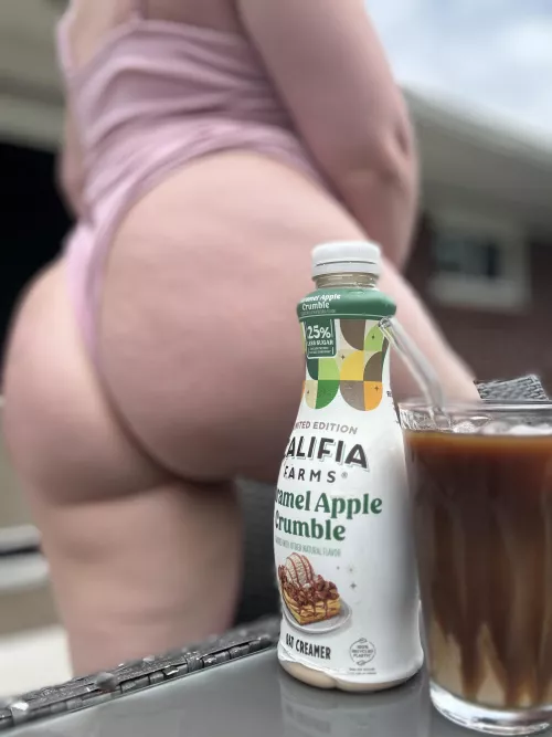 Okay Califa Farms with their new limited edition line 👏🏻  I’m here for it. 🤤 