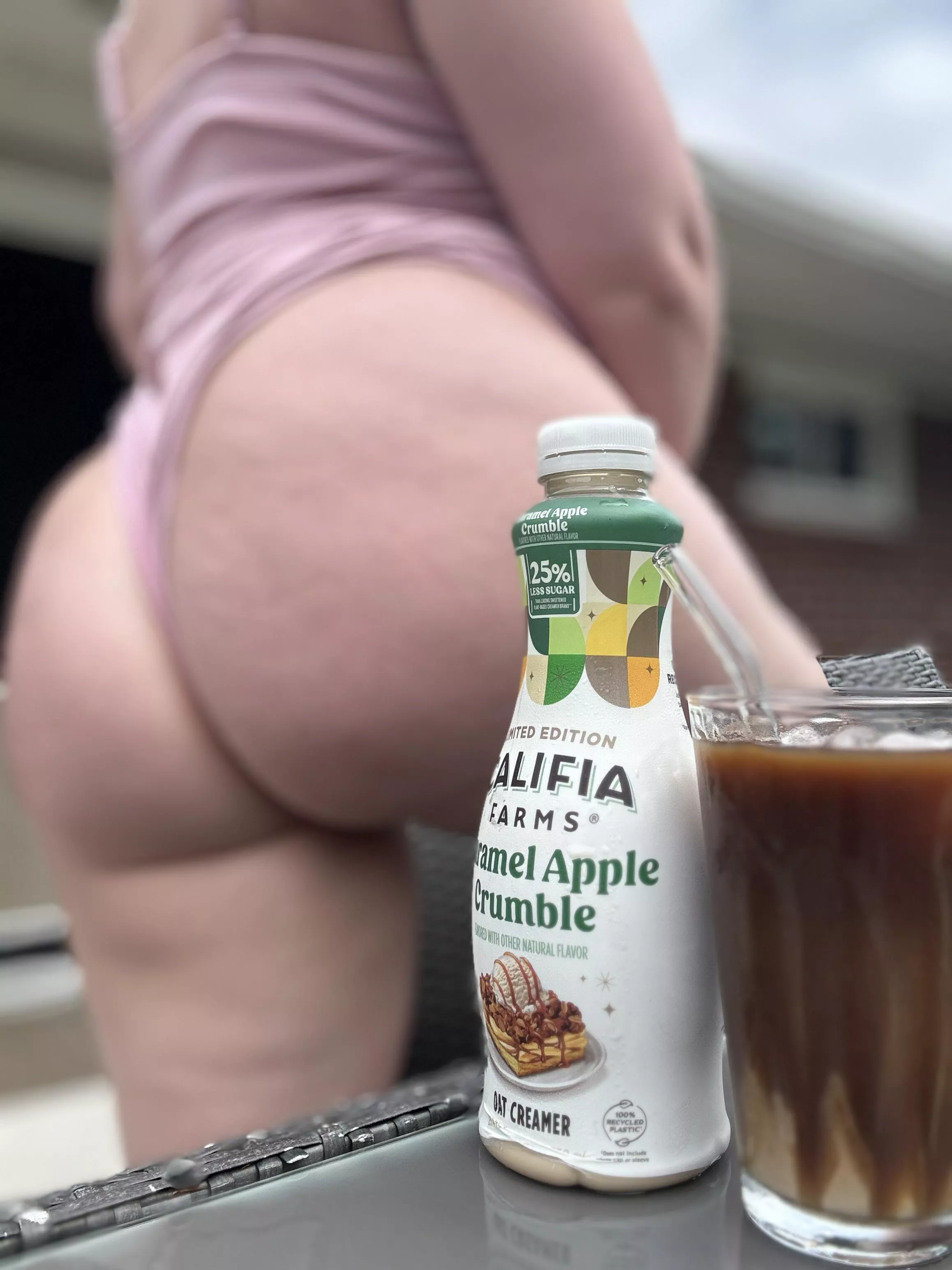 Okay Califa Farms with their new limited edition line 👏🏻  I’m here for it. 🤤 