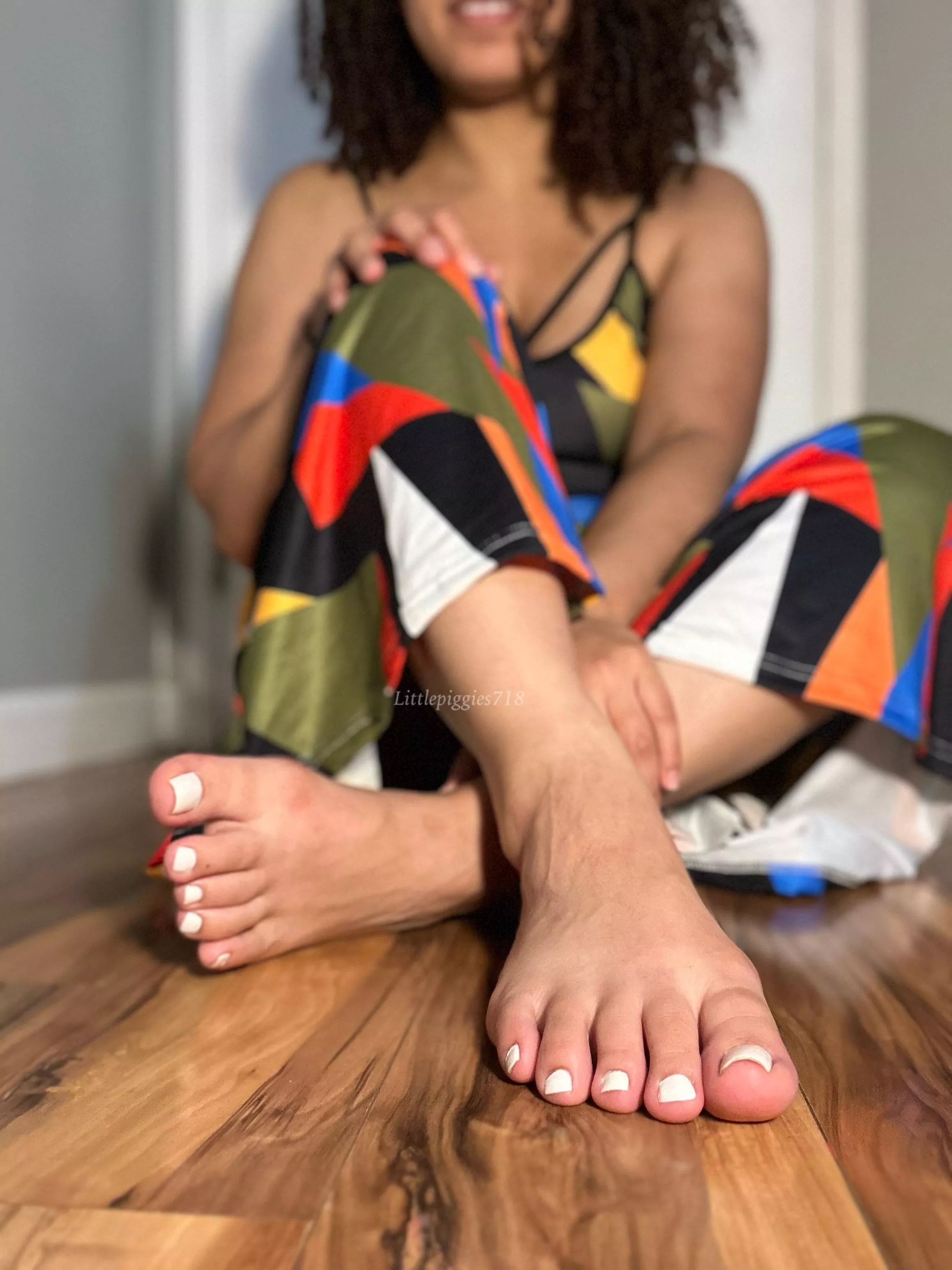 Soft toes and white pedi 