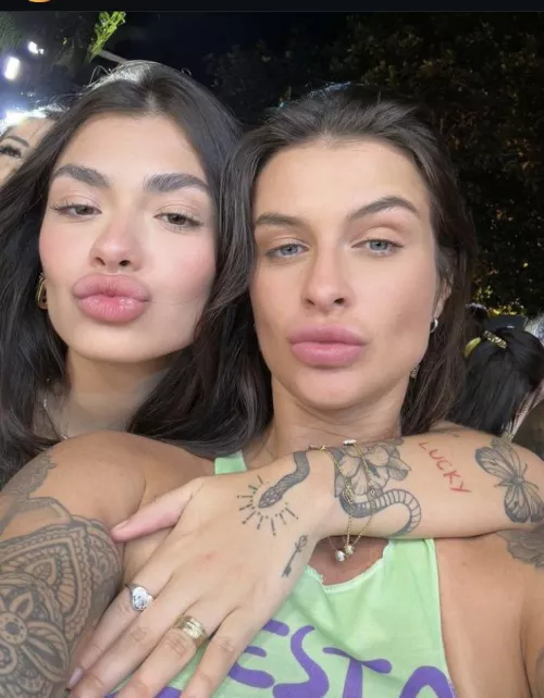 Two big lips for you cum