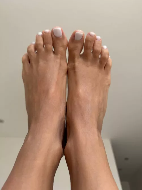 White pedicure