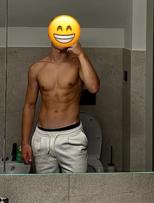 18 top need femboyyy 