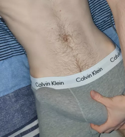 Bro says my bulge is too noticeable ... 