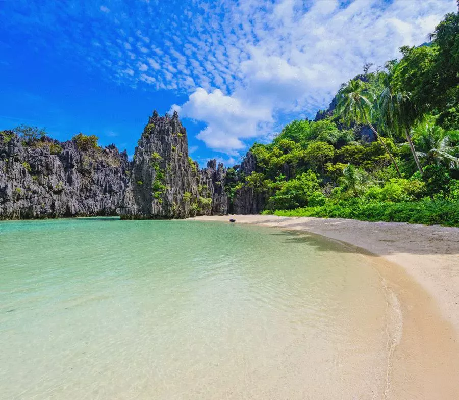 Feel the beautiful view in Palawan Philippines