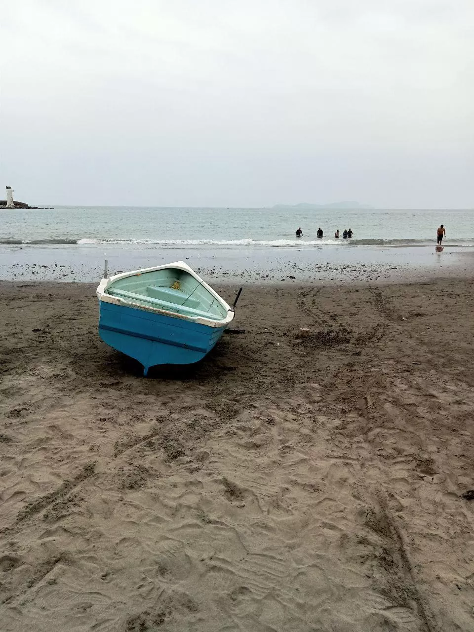 Fishing day on a beach on the green coast of Lima - Peru