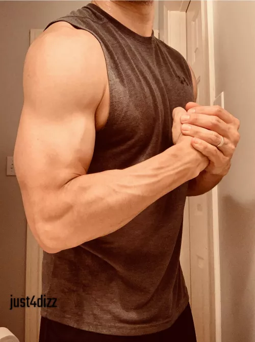 Flexing this morning. 