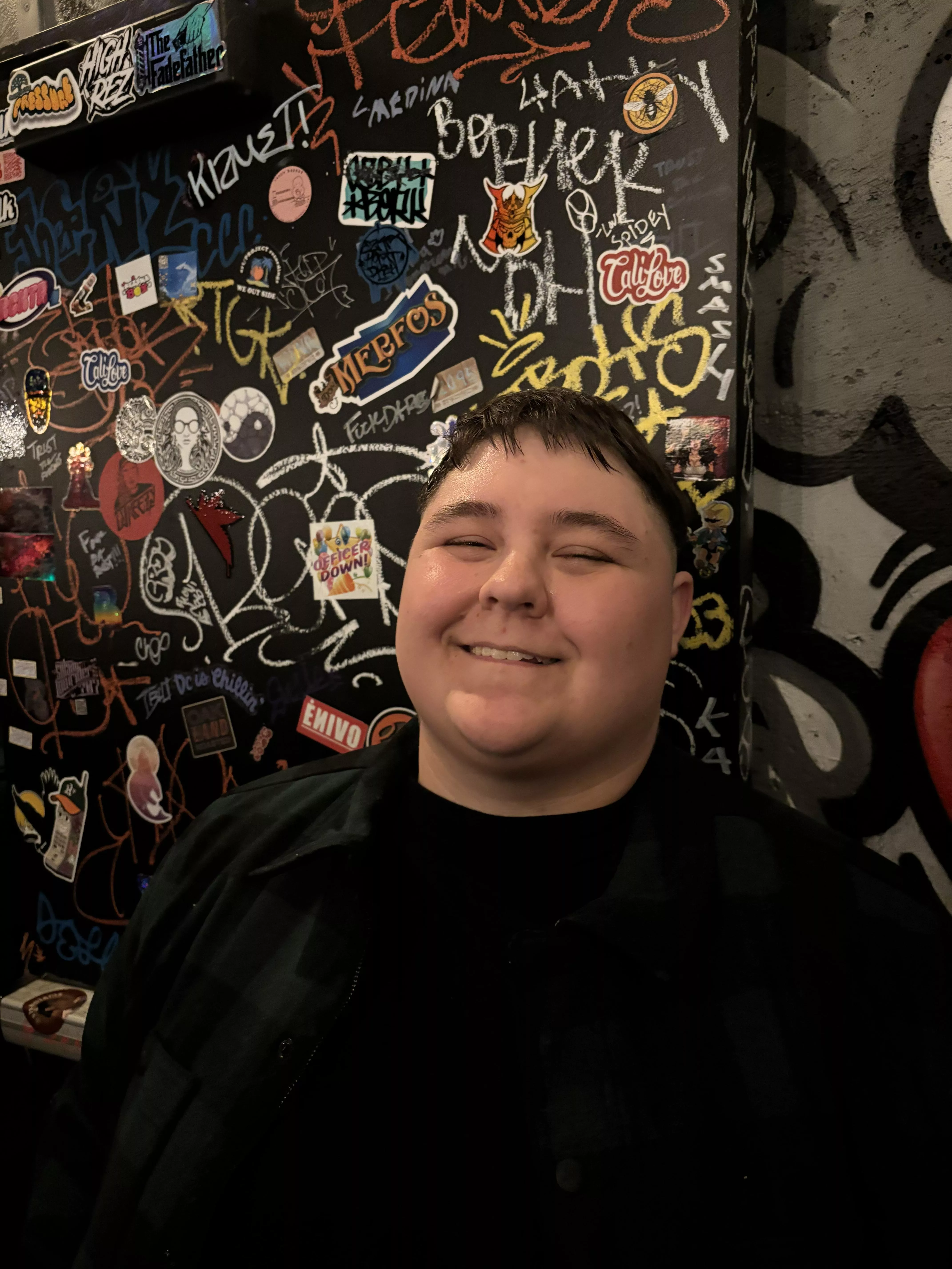 Hit me for that creamy dyke pussy<3<3