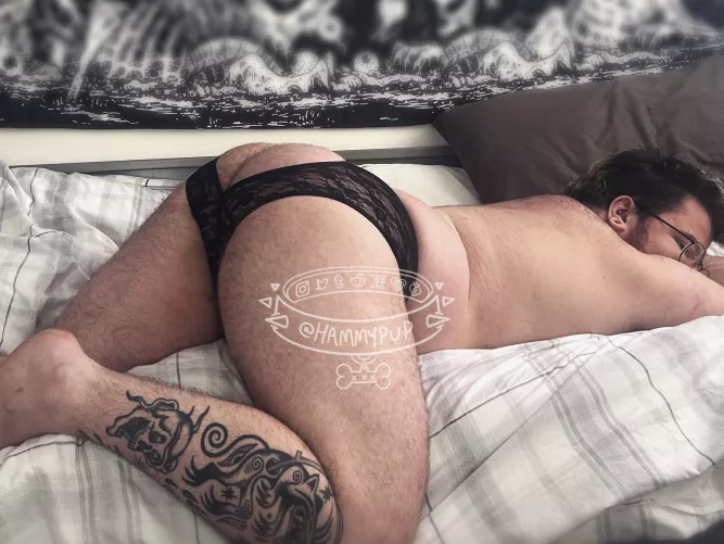 I vote for more guys in lace 😌