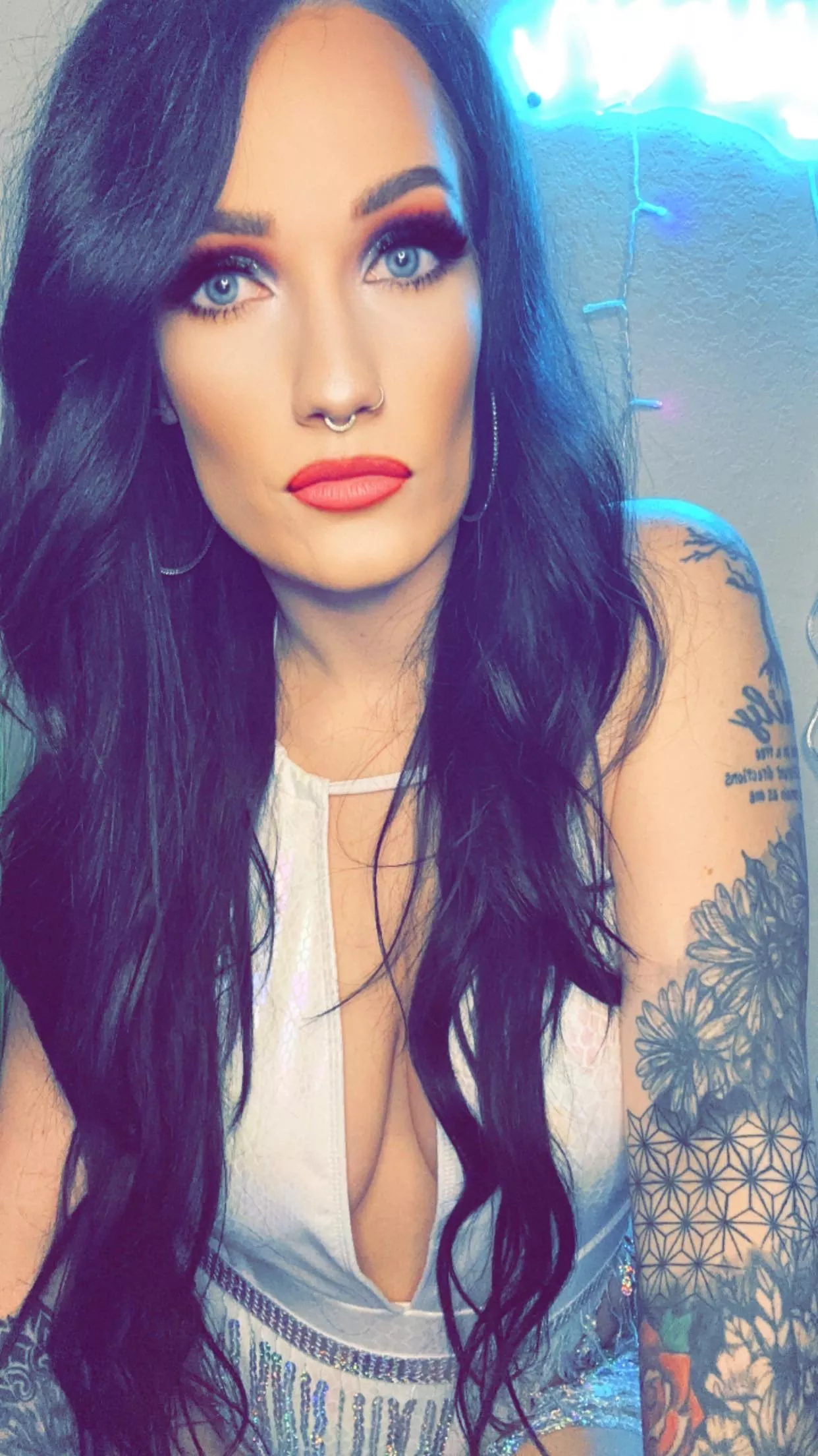 I  wanna watch your while I suck you 