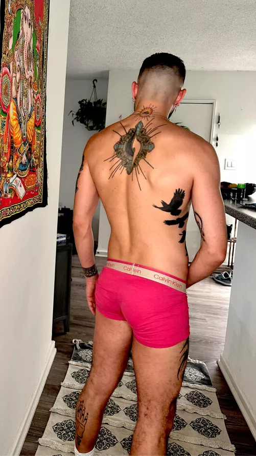 Is pink my color ? Blue is my fave but pink may be 2nd place … 