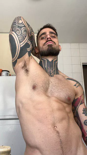  Just lie back and let me take care of you! 