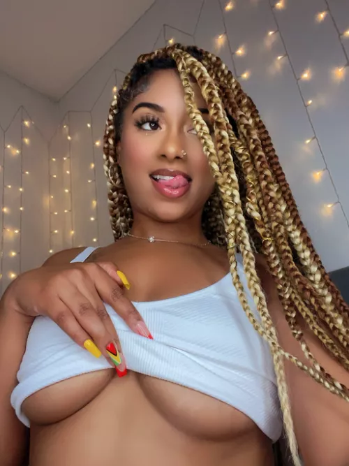 Looks like it’s a sign for you to give me a few licks